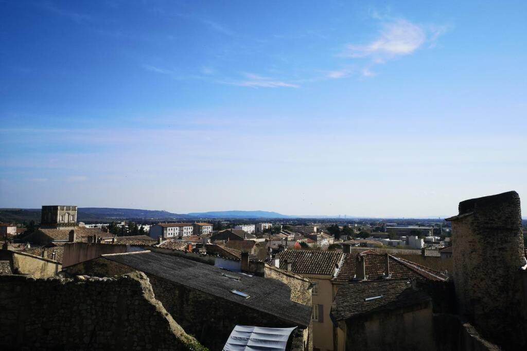 Maison De Village Meublee Avec Terrasse Donzère 外观 照片